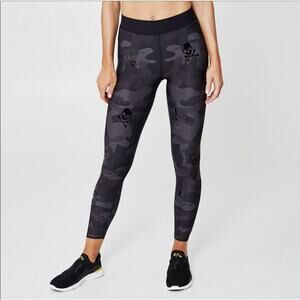 SoulCycle x Ultracor Black Gray Camo Skull Skeleton Leggings Women's Medium